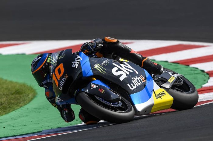 Luca Marini kembali bungkus pole position di Moto2 Emilia Romagna. 