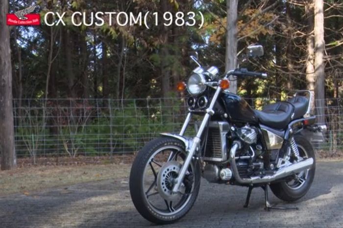 Hampir-Davidson bikinan Honda, namanya Honda CX Custom.