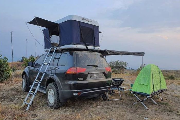 Rooftop Tent atau tenda mobil yang disewakan Mangooni Overland