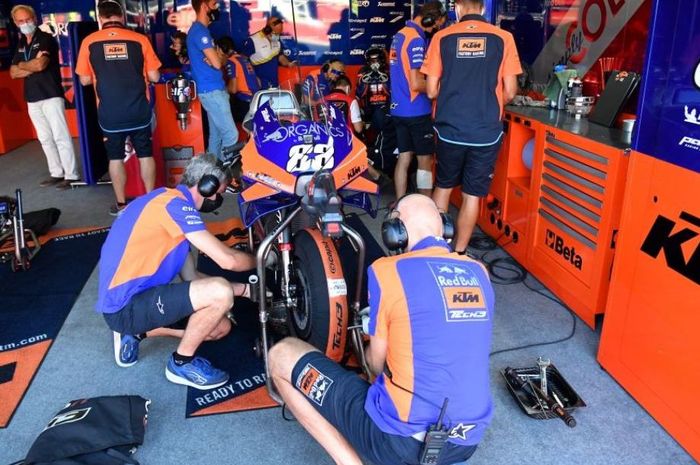 tim KTM Tech3 siap berjuang saat MotoGP Prancis 2020