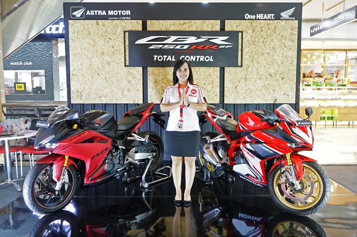 Astra Motor Yogyakarta perkenalkan Honda CBR250RR SP QS di atrium utama Plaza Ambarrukmo.