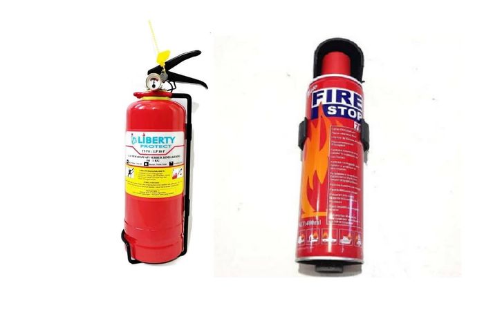 Illustrasi APAR Dry Chemical (kiri) dan APAR Busa (kanan)