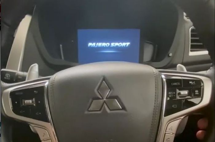 Panel Instrumen Mitsubishi Pajero Sport facelift berubah full digital