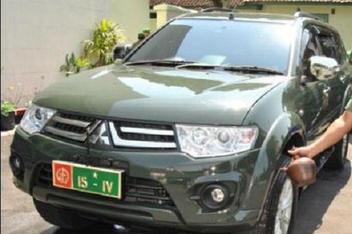 Pelat nomor kendaraan dinas TNI AD