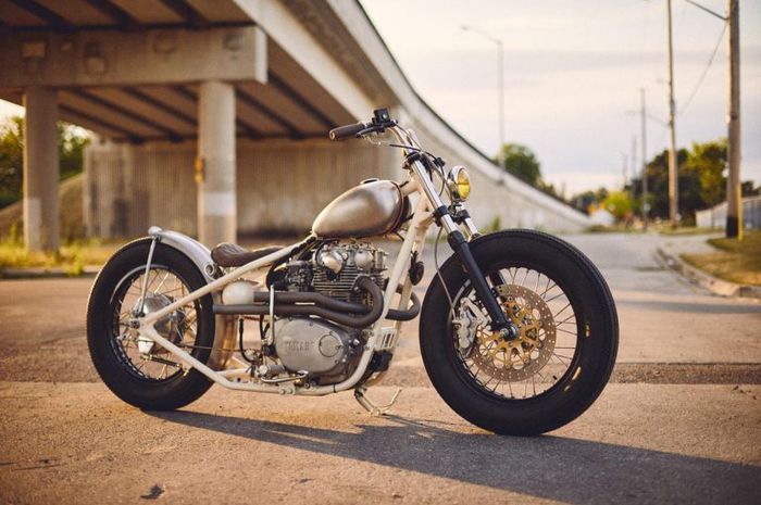 Yamaha XS650 bobber minimalis