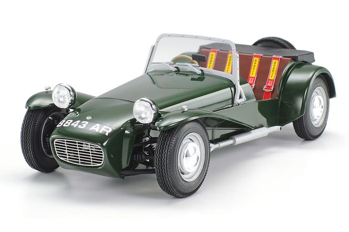 miniatur Tamiya Lotus Seven generasi kedua.