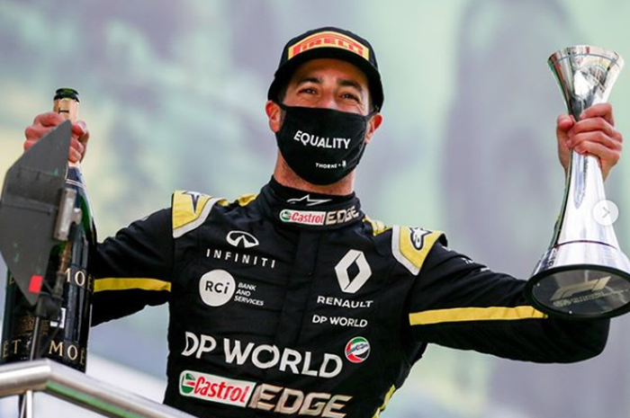 Daniel Ricciardo berhasil finis ketiga pada F1 Eifel 2020