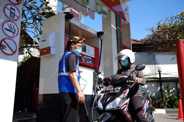 Ilustrasi masyarakat Bali mulai tinggalkan Premium