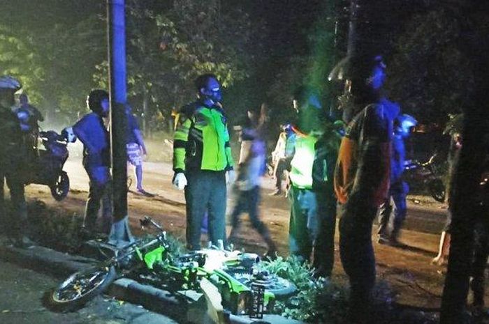 Salah satu Honda GL yang remuk setelah terlibat kecelakaan
