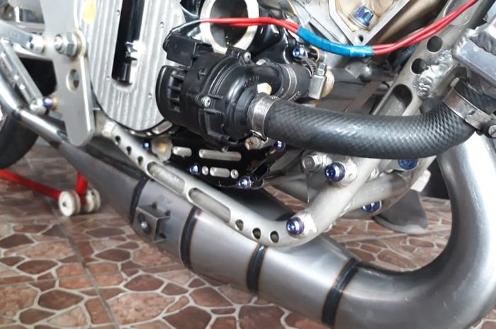 Perut knalpot 2-tak harus disesuaikan dengan kebutuhan mesin