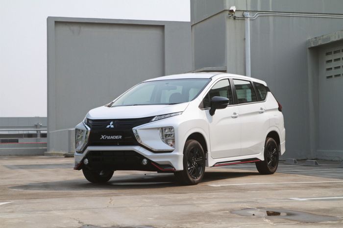 Mitsubishi Xpander Black Edition tersedia juga warna putih