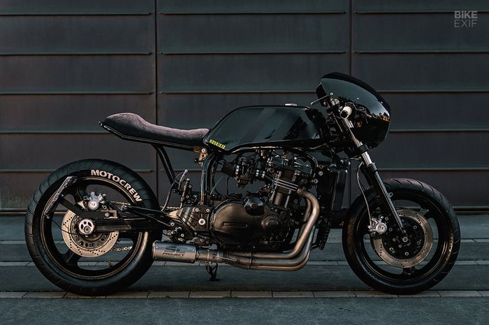 Kawasaki GPZ900R cafe racer