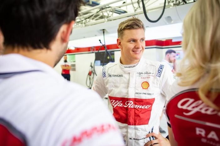 Alfa Romeo belum umumkan line up pembalap F1 2021, Mick Schumacher masih diragukan?