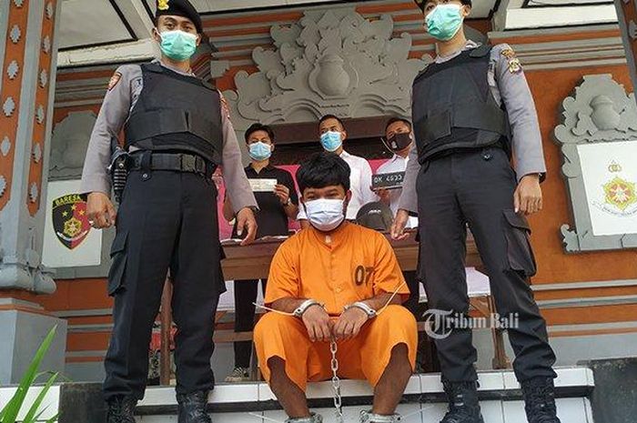 atreskrim Polres Klungkung, Senin (26/10/2020), mengamankan buronan kasus curanmor, Wahyu Prihidayat (30). Buronan diketahui telah beraksi di 10 TKP. 
