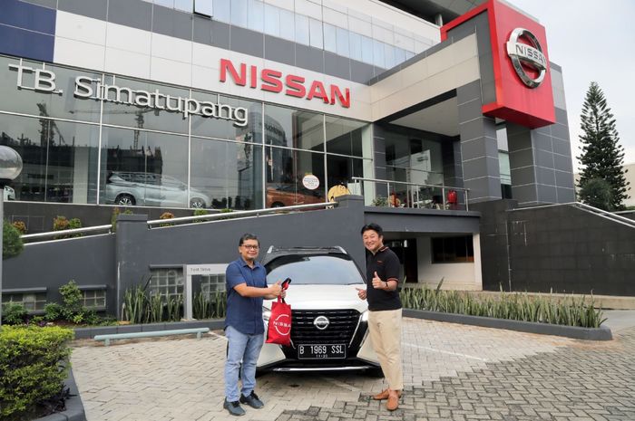 Nissan Indonesia serahkan Nissan Kicks e-POWER kepada pembeli pertama