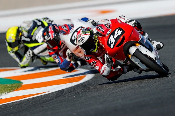 Mario S.A mampu memimpin rombongan kedua di balap Moto3 FIM CEV Repsol Valencia 2020 seri 7