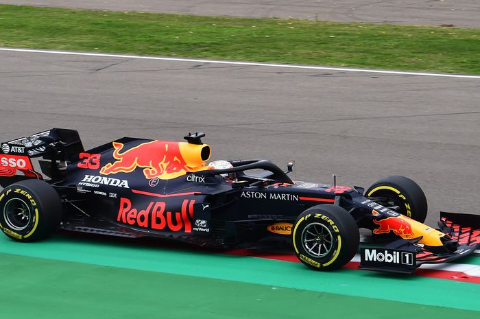 Dua pembalap Tim Red Bull gagal meraih poin pada F1 Emilia Romagna 2020