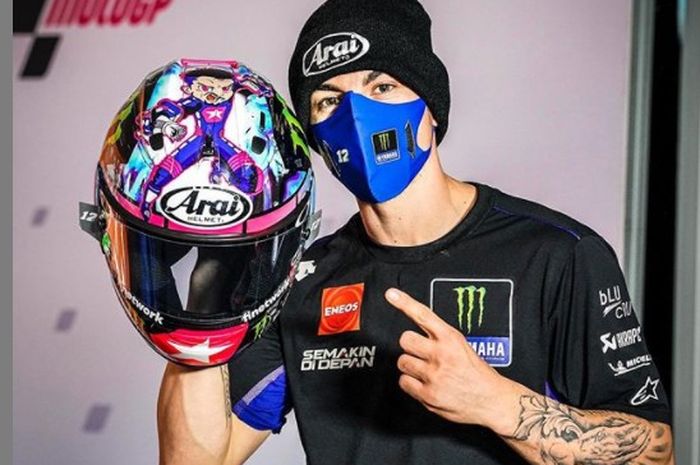 helm baru Maverick Vinales hasil karya  orang kepercayaannya Rossi, Aldo Drudi.