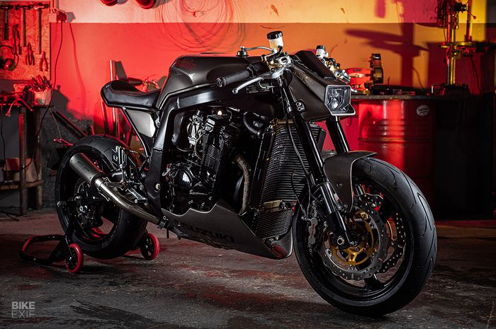 Suzuki GSX-R1100 cafe racer