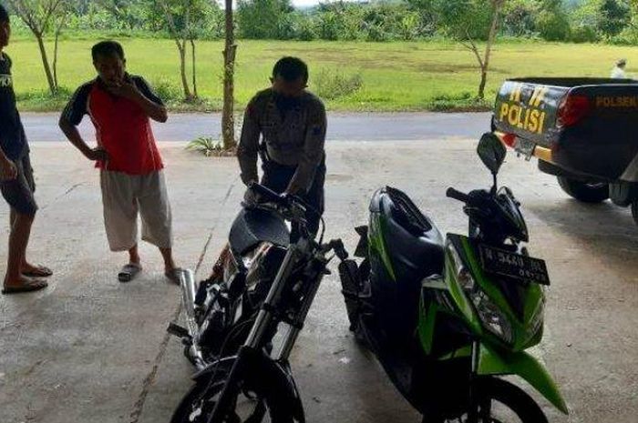 Yamha RX King dan Honda vario terlibat kecelakaan maut