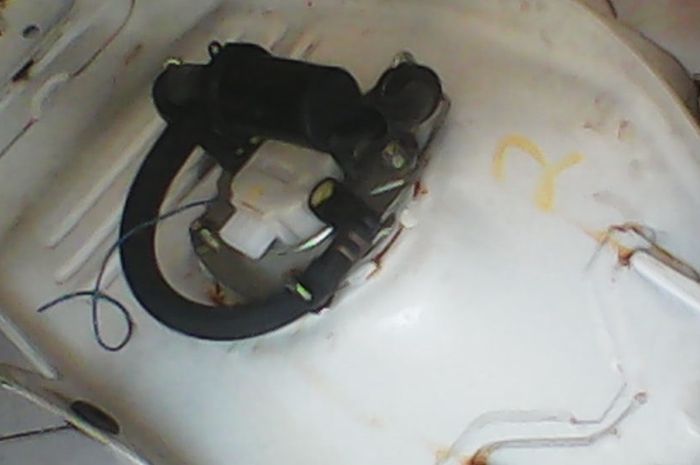 Membiarkan tangki kemasukan air bikin fuel pump bermasalah dan tangki keropos