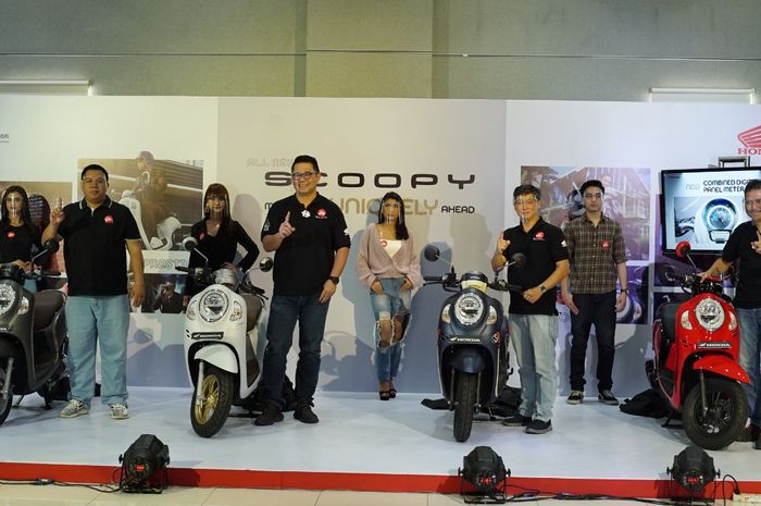 Astra Motor Jateng pertama kali melakukan peluncuran motor secara virtual kepada masyarakat Jawa Tengah dalam Virtual Launching All New Honda Scoopy yang disiarkan melalui media sosial @hondajateng (21/11/2020).