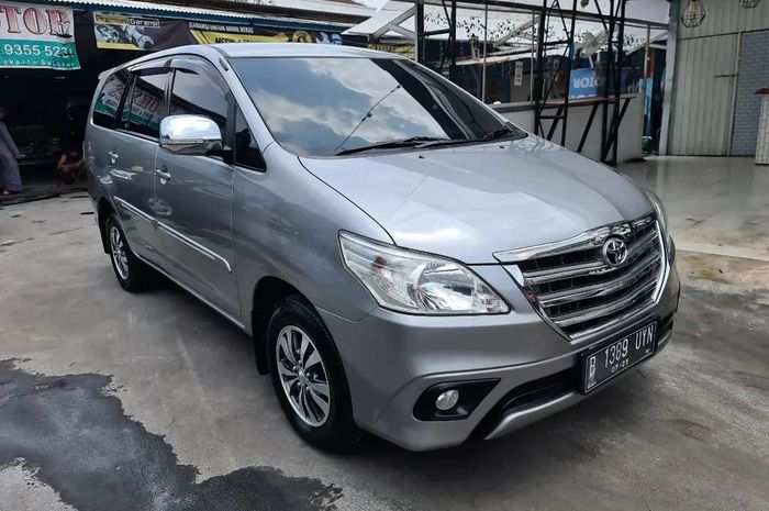 Toyota Kijang Innova 2.0 G 2015