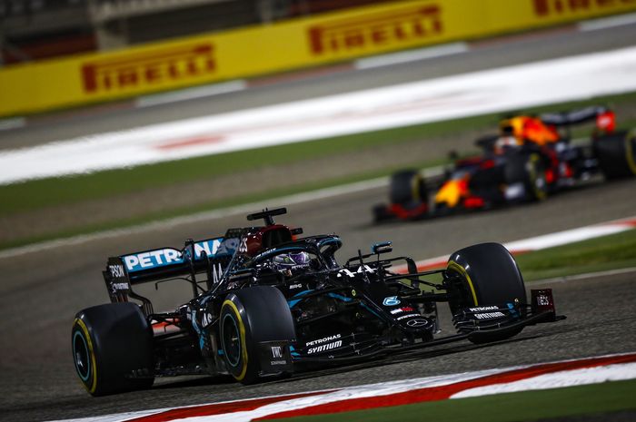 Lewis Hamilton menang balapan F1 Bahrain 2020