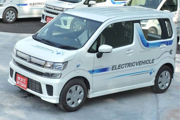 Ilustrasi suzuki Wagon R EV (Electric Vehicle)