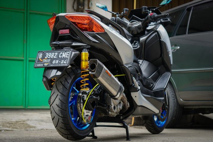 Repaint warna pelek Yamaha XMAX di Xtreme Motor Shop, modalnya segini.  