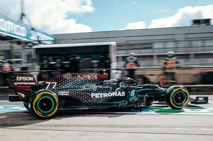 Lewis Hamilton Dinyatakan Positif Covid-19, Siapa yang Akan Menggantikannya di F1 Sakhir 2020?  