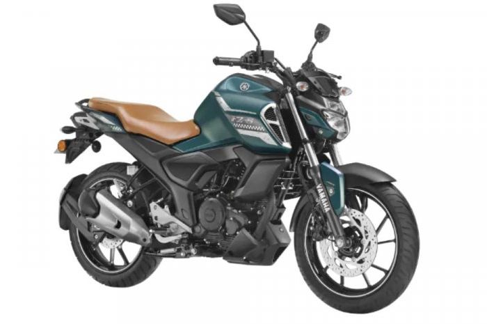 tampilan motor sport baru Yamaha yang meluncur dengan warna dan livery bergaya retro