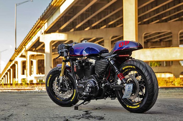 cafe racer menawan dari Harley-Davidson  Sportster