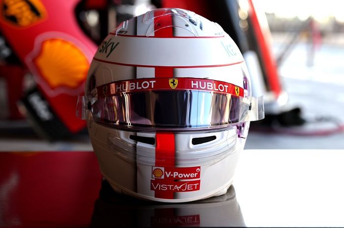 Helm Charles Leclerc di F1 Abu Dhabi 2020