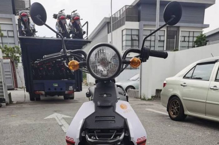 desain headlamp motor bebek baru bergaya retro Aveta Ranger 110.