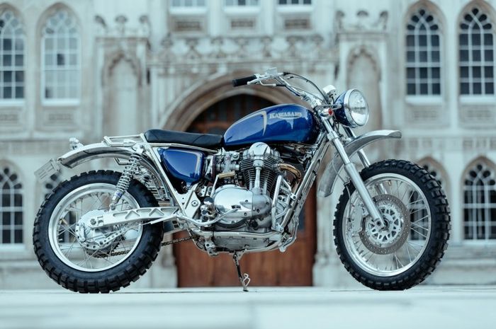 Kawasaki W650 Desert Sled