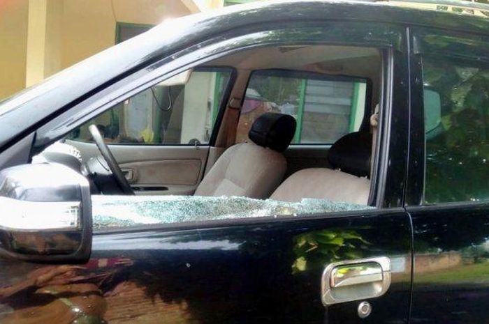 Toyota Avanza milik Kepala Desa Pemanggilan, Natar, Lampung Selatan jadi korban maling modus pecah kaca, duit Rp 215 juta ludes