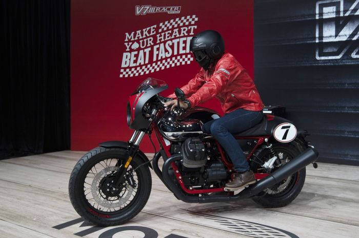 Moto Guzzi V7 III Racer 10th Anniversary