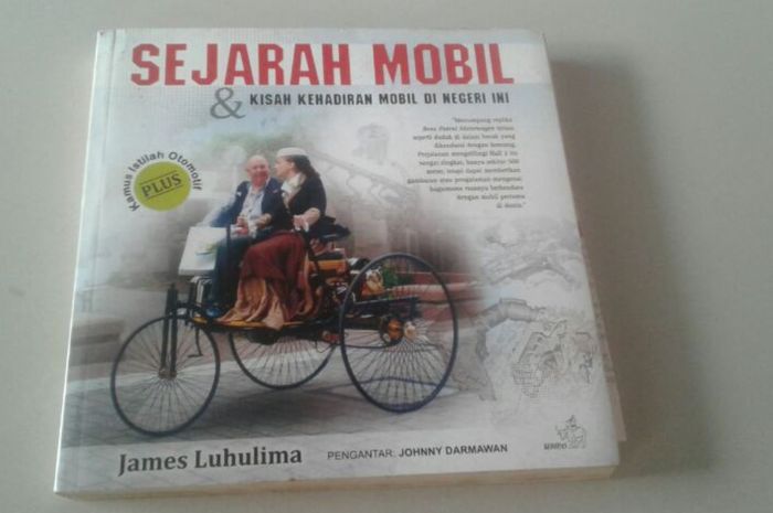 Koleksi buku yang ditawarkan lapak Divaautobooks pada event Otobursa Tumplek Blek 2020 x Shopee.