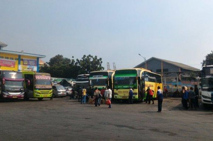 Ilstrasi terminal bus Tanjung Priok