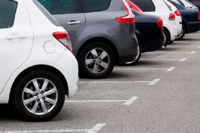 Parkir mobil (ilustrasi)