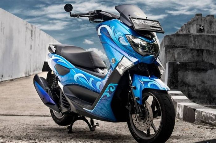 Salah satu hasil repaint Yamaha NMAX di Diton Premium