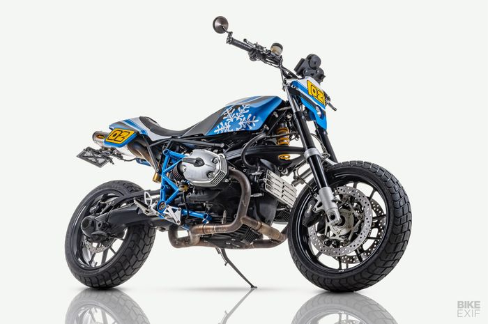 BMW R1200S street tracker