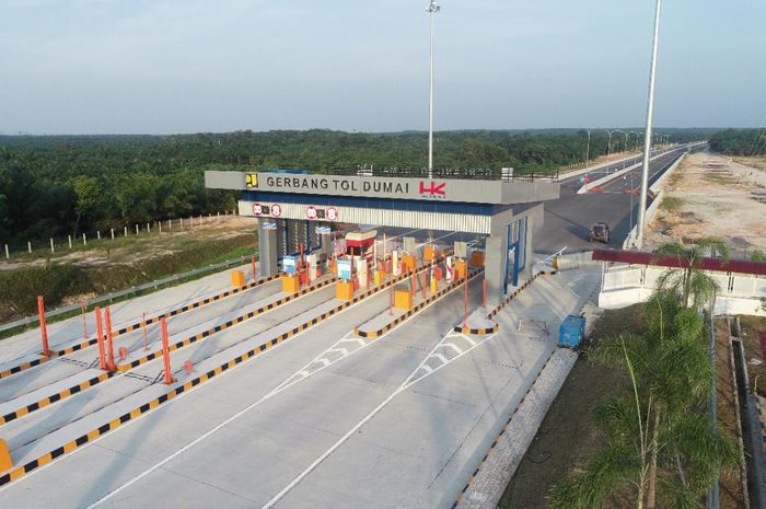 Gerbang Tol Dumai di Jalan Tol Trans Sumatera