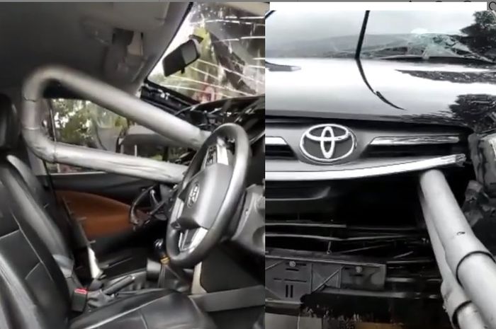Toyota Innova tabrak pembatas jalan,  besi pembatas menancap hingga masuk ke dalam kabin- Instagram @tmcpoldametro