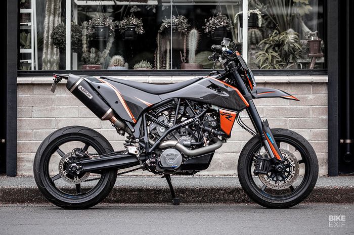 KTM 990 SMT kustom supermoto