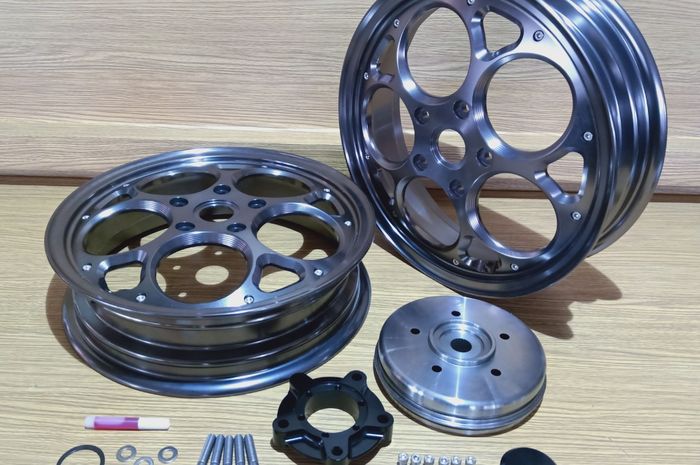 Pelek Vespa SND Racing untuk Vespa, warna Titanium berbahan aluminium 6061 forging