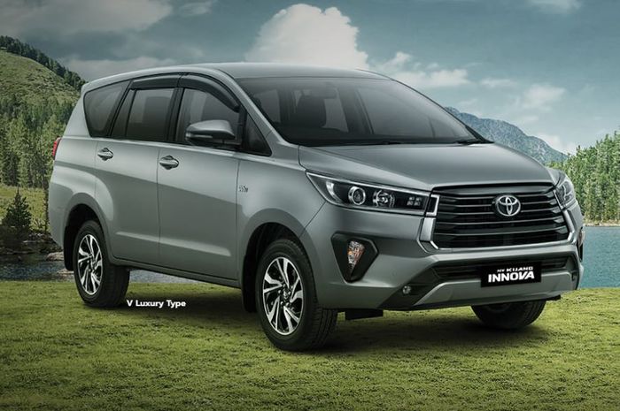 Ilustrasi Toyota Kijang Innova tipe 2.0 V Luxury.