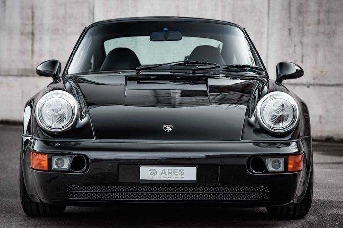 Modifikasi Porsche 911 Turbo hasil garapan bengkel Italia, Ares Design 