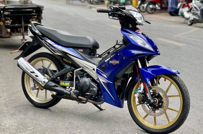 Yamaha Jupiter Mx 135 Tampil Elegan Modifikasi Andalkan Part Premium Halaman 2 Gridoto Com